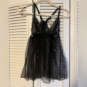 Victoria’s Secret black lace up babydoll size small